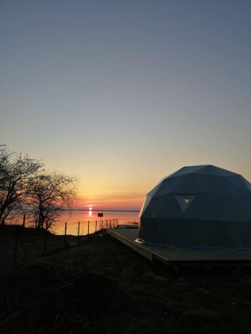 Hotel Beautiful Located Dome à Wapnica  Extérieur photo