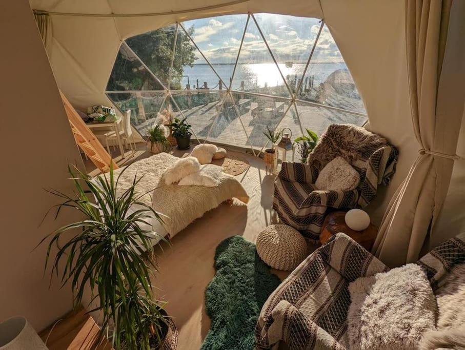 Hotel Beautiful Located Dome à Wapnica  Extérieur photo